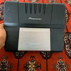 Pioneer usilitel