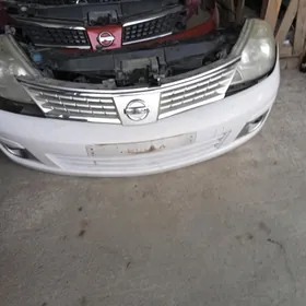 nissan versa fara
