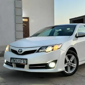 Toyota Camry 2013