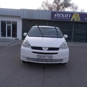 Toyota Sienna 2004