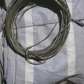 trosly nakitka