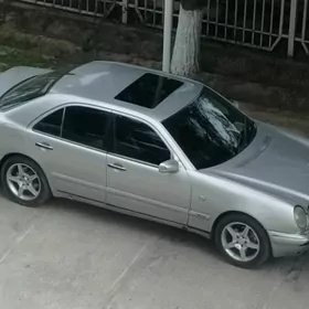 Mercedes-Benz E-Class 1997