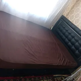Iki asamlyk krowat