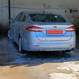 Ford Fusion 2017