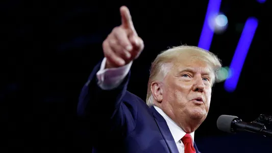 Donald Tramp baýlygyny bir ýylda iki esse artdyrdy - Forbes