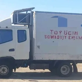 Toyota Dyna 2009