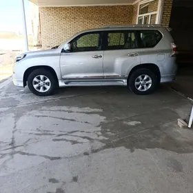 Toyota Land Cruiser Prado 2010
