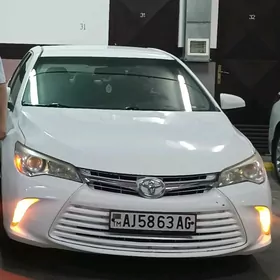 Toyota Camry 2016