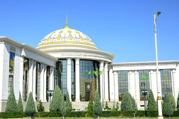 Вуз для будущих дипломатов приглашает школьников на Дни открытых дверей