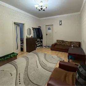 8 мкр  3 ком срочно  ️