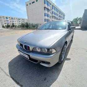 BMW E39 2003