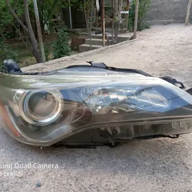 Aziýada Camry Öñki farasy