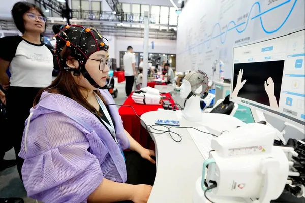 Hytaýyň Beinao No.1 beýni implanty Neuralink bilen bäsleşip, synaglary çaltlaşdyrýar