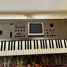 ROLAND FANTOM FA76