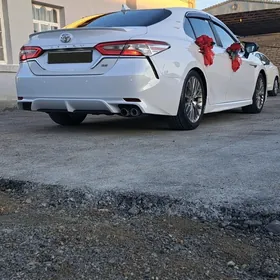 Toyota Camry 2018