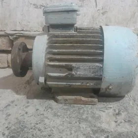 Generator mator