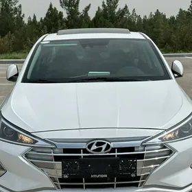 Hyundai Elantra 2020