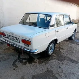 Lada 2104 1980