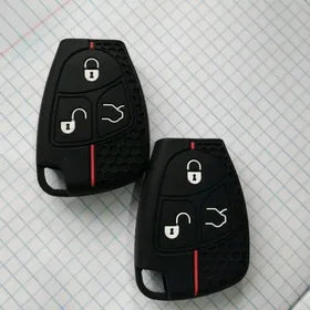 Mercedes pult cehol