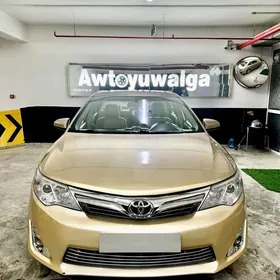 Toyota Camry 2012