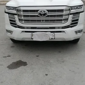Toyota Land Cruiser 2023