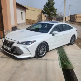 Toyota Avalon 2019