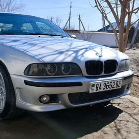 BMW E39 2000