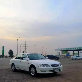 Toyota Camry 2001