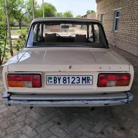 Lada 2105 1987