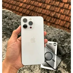 iPhone RABOCY SATYN ALYAN 