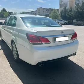 Toyota Avalon 2012