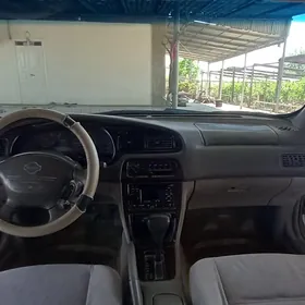Nissan Altima 1998