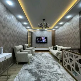  EXCLUSIVE HOUSE 