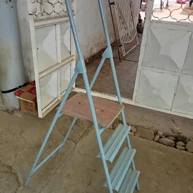 Лестница стрмянка