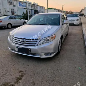 Toyota Avalon 2011