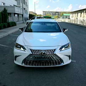Lexus ES 350 2021