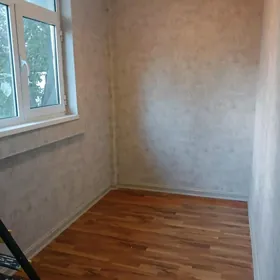 EXCLUSIVE HOUSE