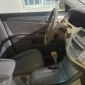 Toyota Avalon 2005
