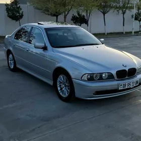 BMW E39 2003