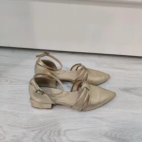 köwüş