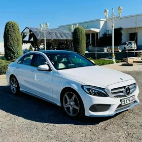 Mercedes-Benz C300 2015