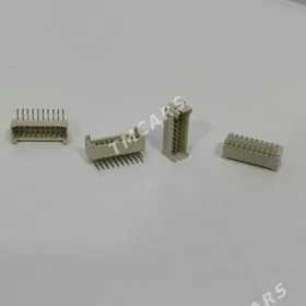 PLATA UN RAZYOM