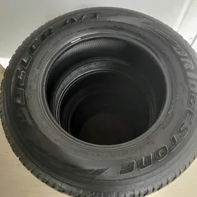 BRIDGESTONE 265/65/17 Tekerler 4