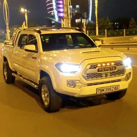 Toyota Tacoma 2016
