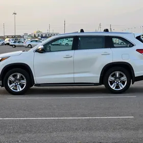 Toyota Highlander 2017