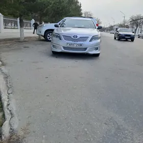 Toyota Camry 2011