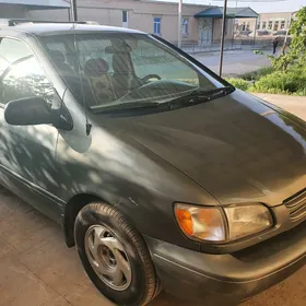 Toyota Sienna 1999