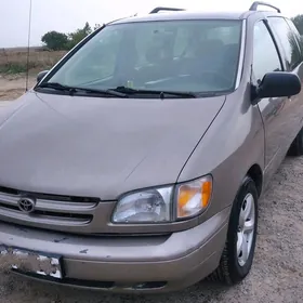 Toyota Sienna 1999
