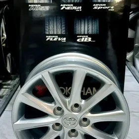 CAMRY XLE R16 DISKA ✅️