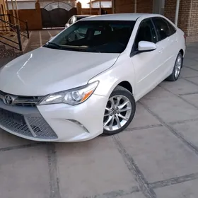 Toyota Camry 2017